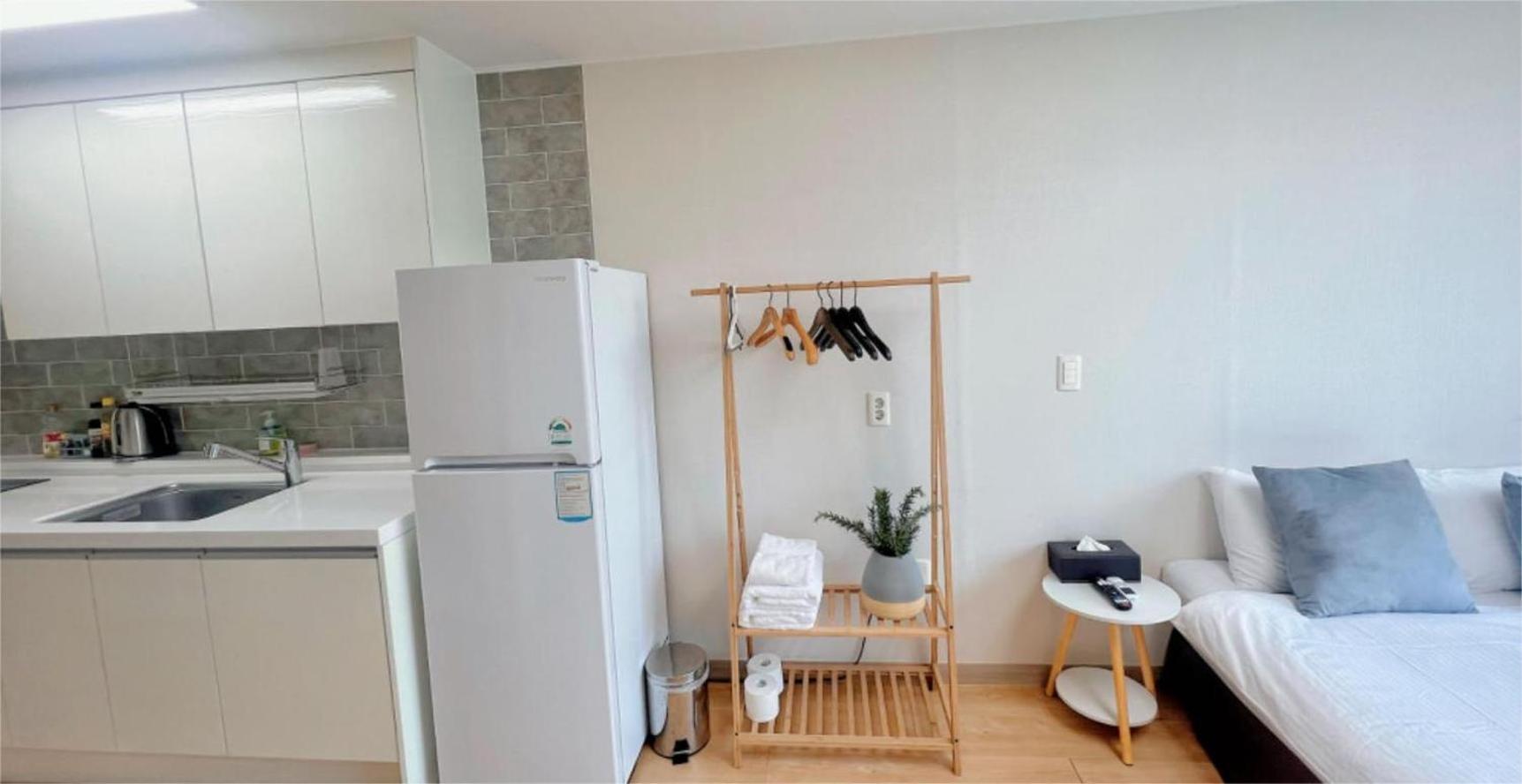 Living In Jeju Island Exterior foto