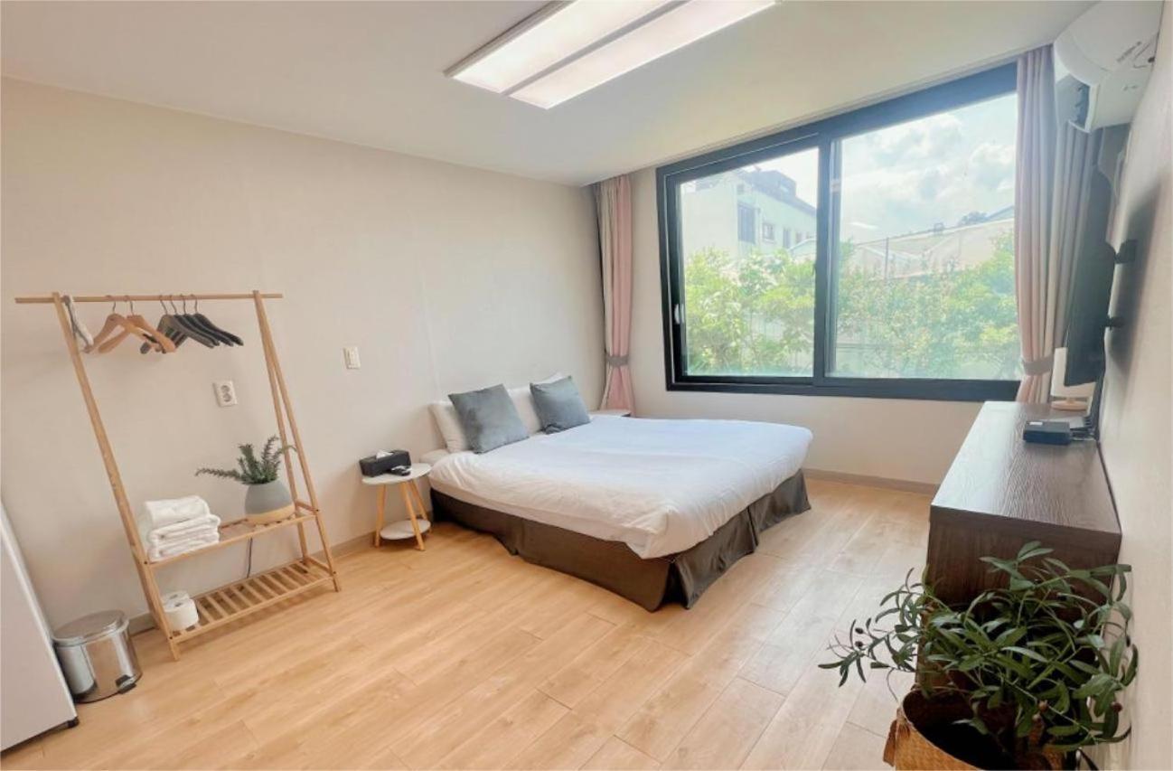 Living In Jeju Island Exterior foto