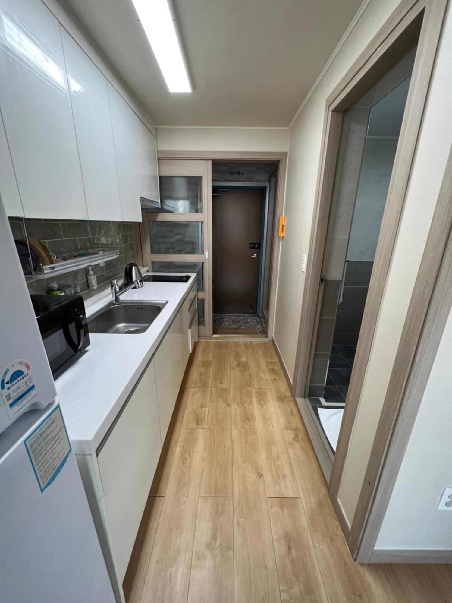 Living In Jeju Island Exterior foto